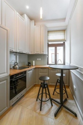 Charming Classic Apartment in City Center